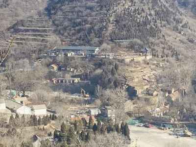 济南“拆房还山”整治风暴调查：南部山区违建别墅拆除已开始